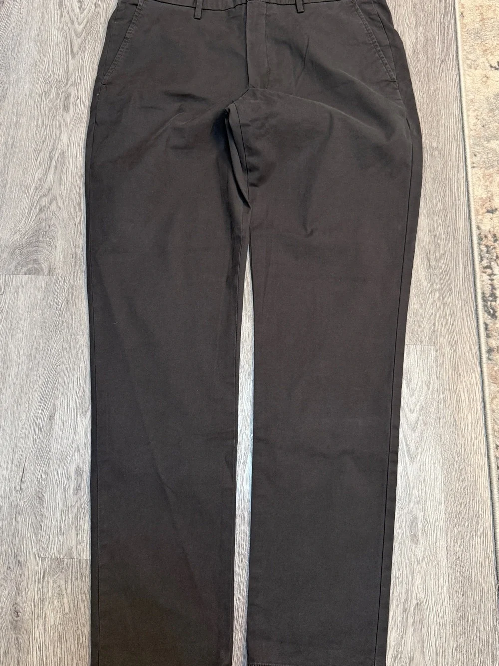 Banana Republic Men's 33W x 34L Lived-In Chino Skinny Fit Khaki Slack Flint Grey